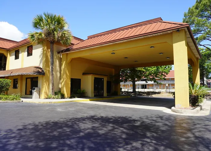 Fairview Inn & Suites Mobile